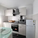 Dora With Sea View And Terrace Apartamento *