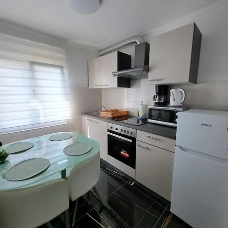 Dora With Sea View And Terrace *