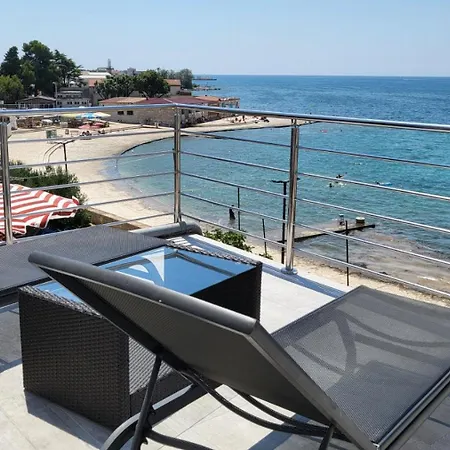 Dora With Sea View And Terrace Umag