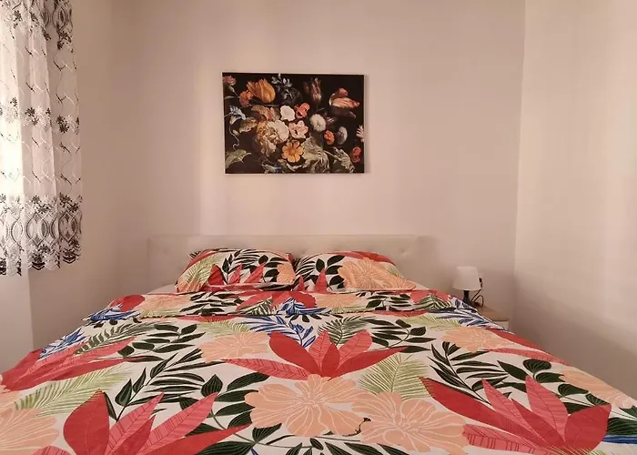 Dora With Sea View And Terrace *