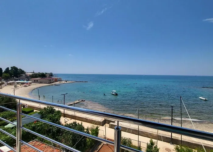 Dora With Sea View And Terrace *