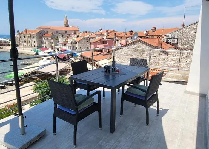 Dora With Sea View And Terrace * 우마그