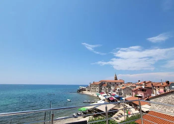 Dora With Sea View And Terrace 아파트